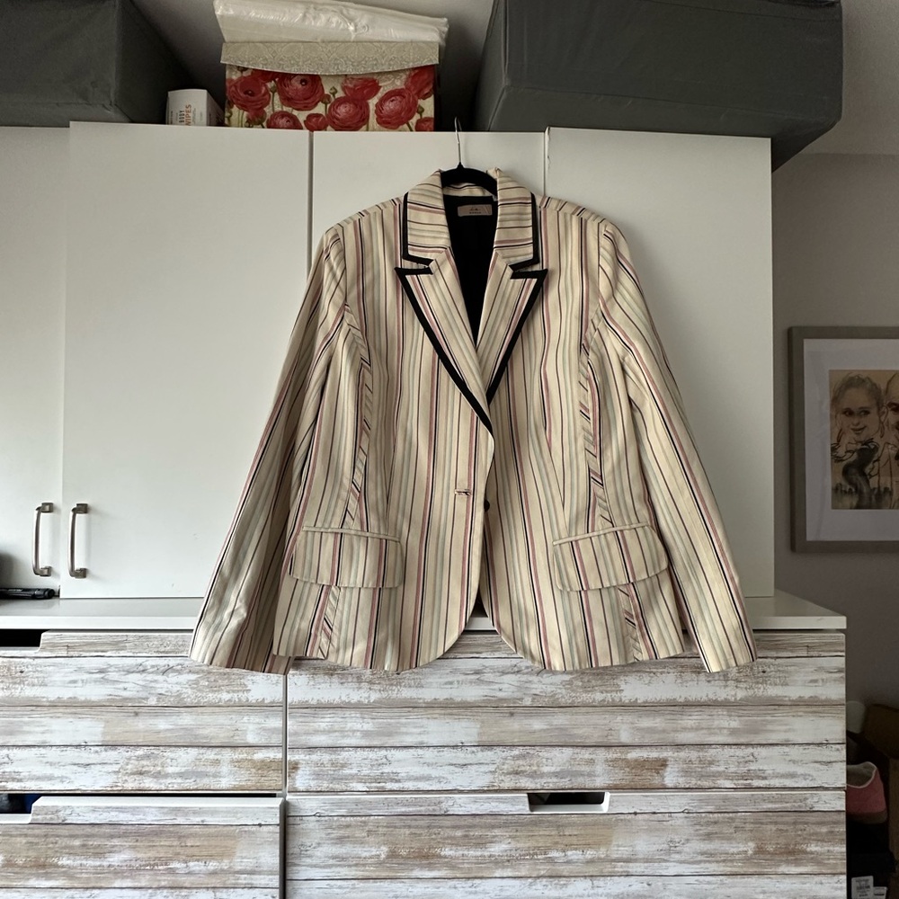 🧥 I.E. Woman Striped Blazer – Size 20W